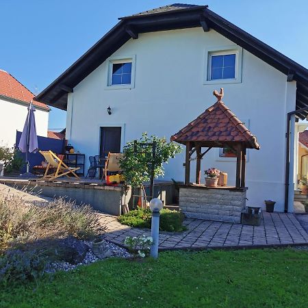 Charming Village House With Patio And Garden Slovenske Konjice Exterior foto