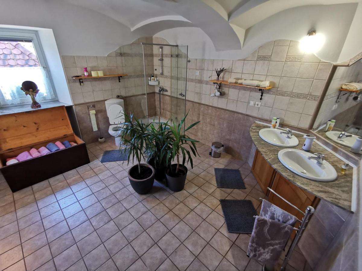 Charming Village House With Patio And Garden Slovenske Konjice Exterior foto